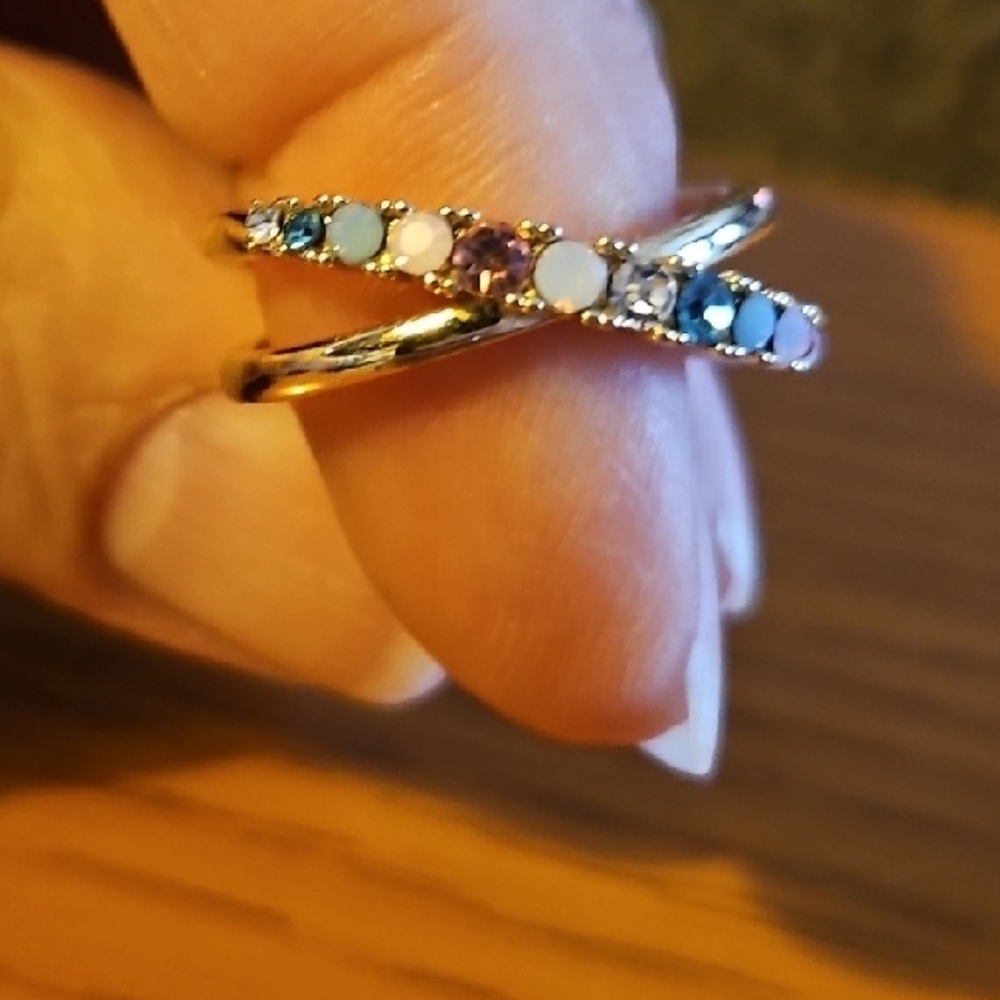 Elegant Gold and Multicolor Crossover Ring